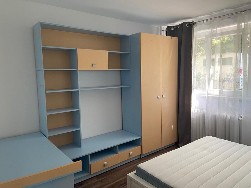 Drumul Taberei, Favorit,