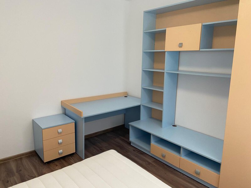 Drumul Taberei, Favorit,